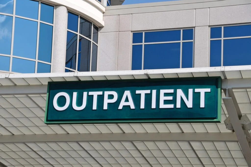 Outpatient treatment center signage