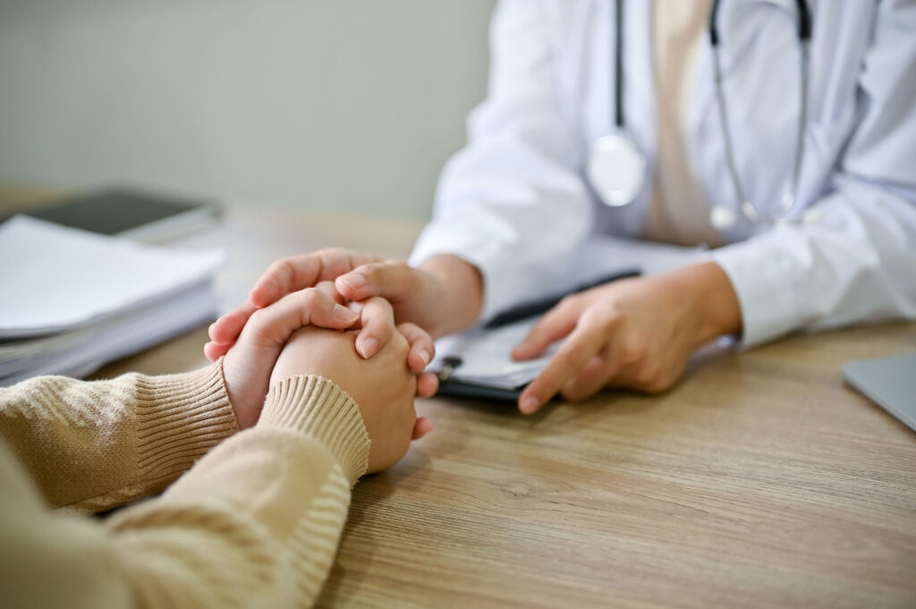 Comparing IOP vs PHP during outpatient mental health treatment with clinician support.